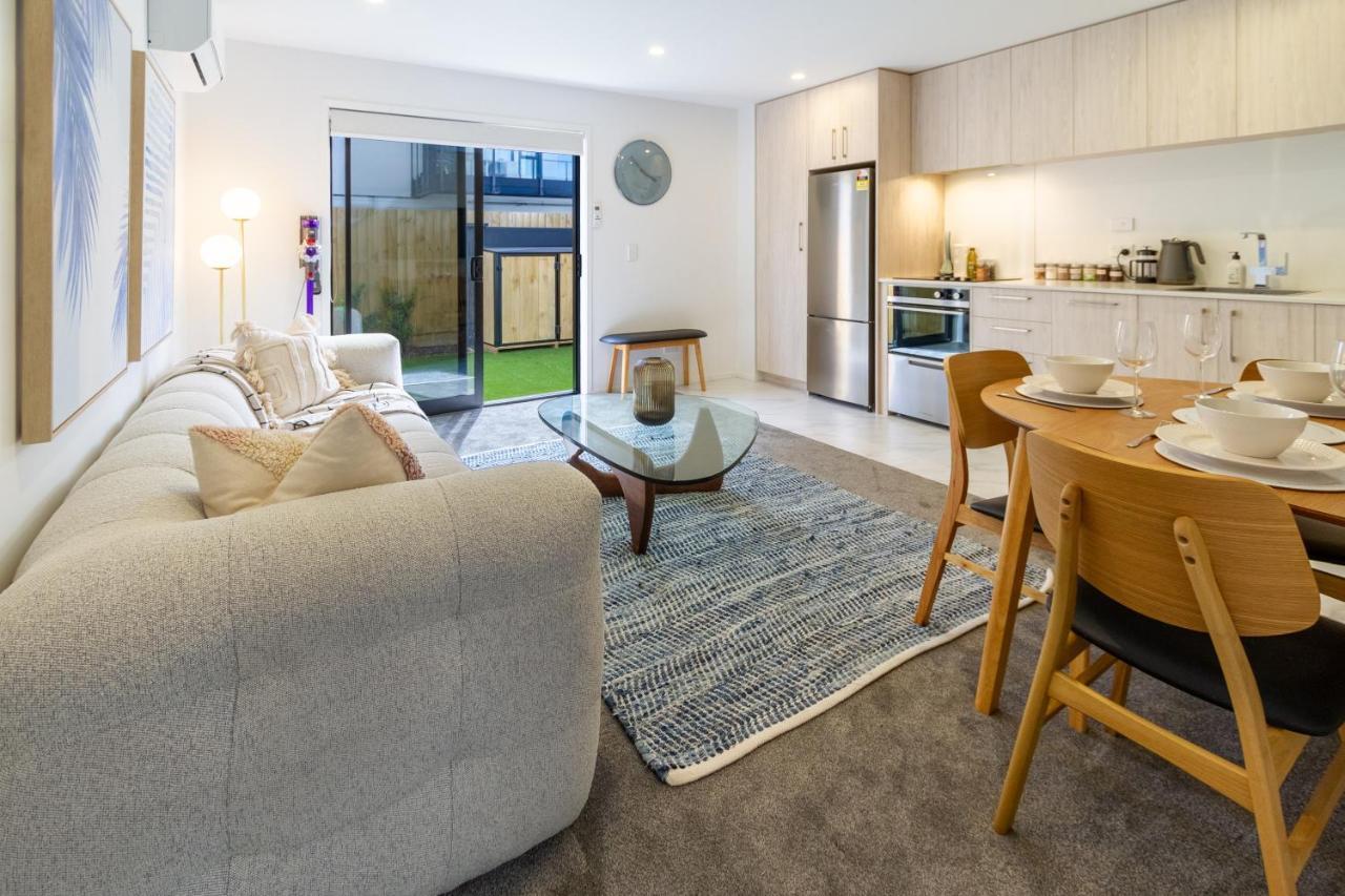 Apartment Sun Soaked Townhouse 2 Bed 2 Bath